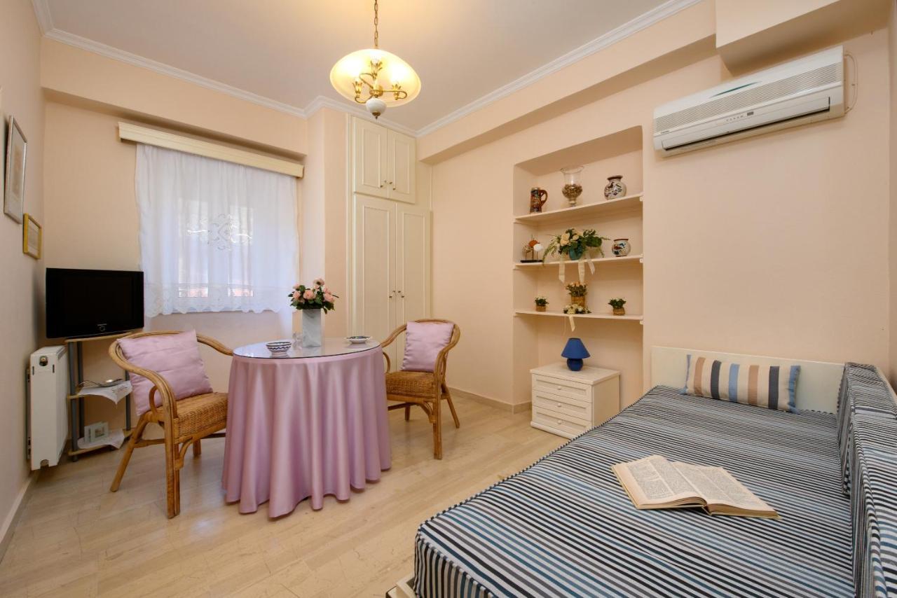 Apartament The Old Mansion Sinarádes Zewnętrze zdjęcie