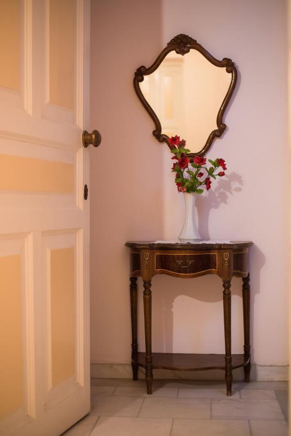Apartament The Old Mansion Sinarádes Zewnętrze zdjęcie