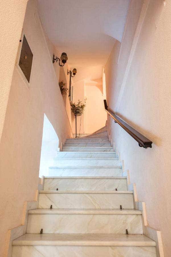 Apartament The Old Mansion Sinarádes Zewnętrze zdjęcie
